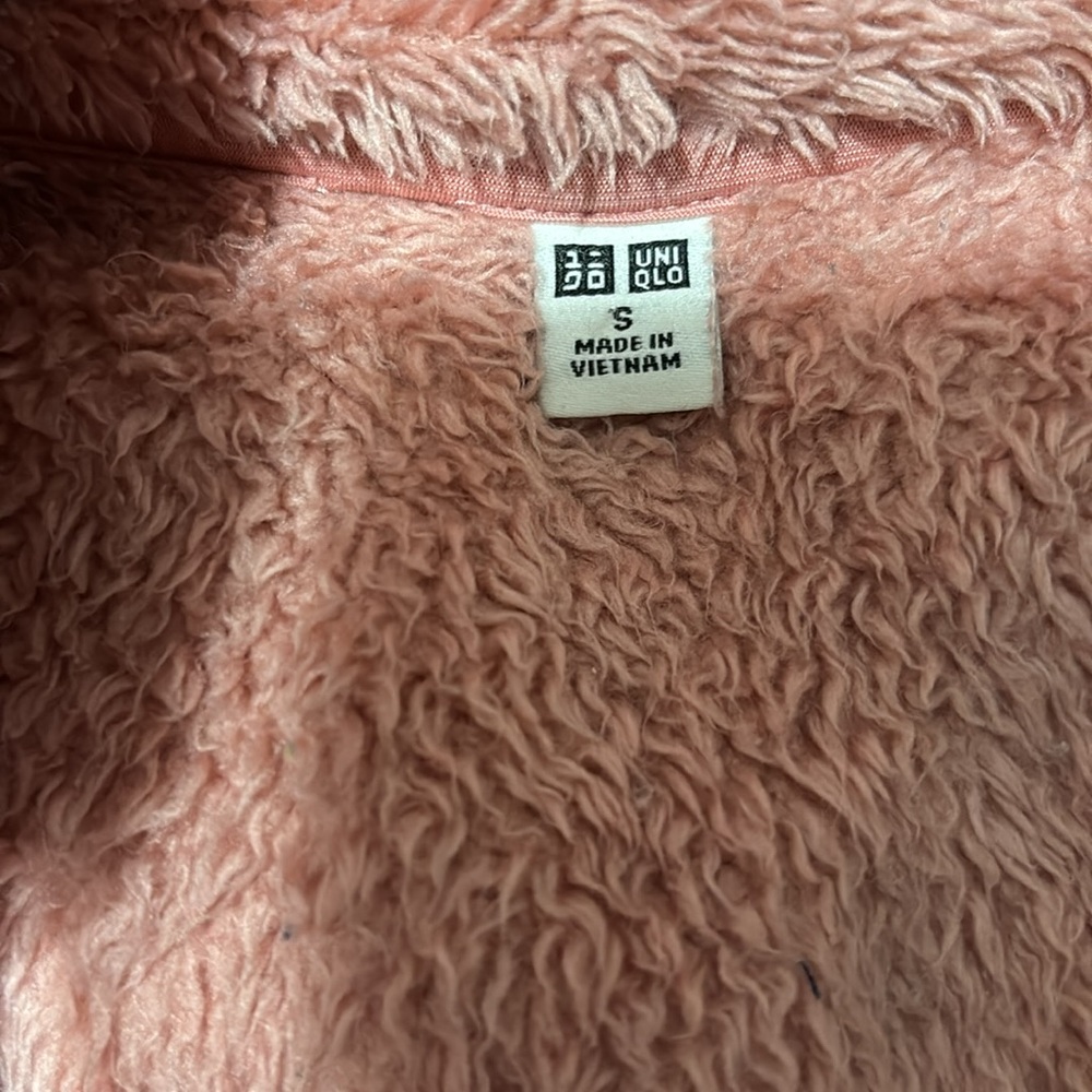 Light pink zippered. Vest with pockets! - Picture 5 of 5